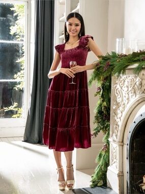 Hill House Ellie Nap Midi Dress in Burgundy Velvet, Size XXS